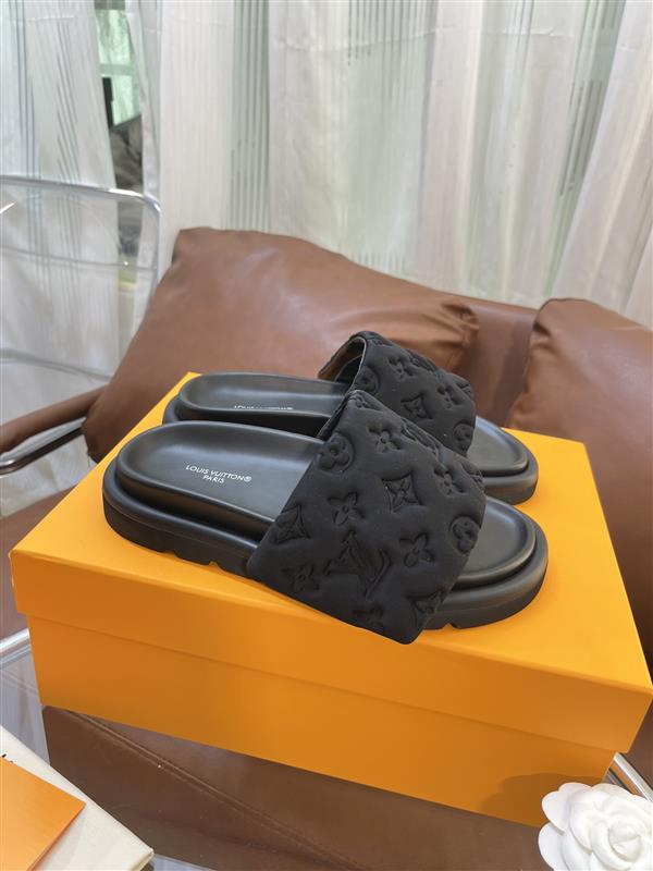 20251128184541944 180